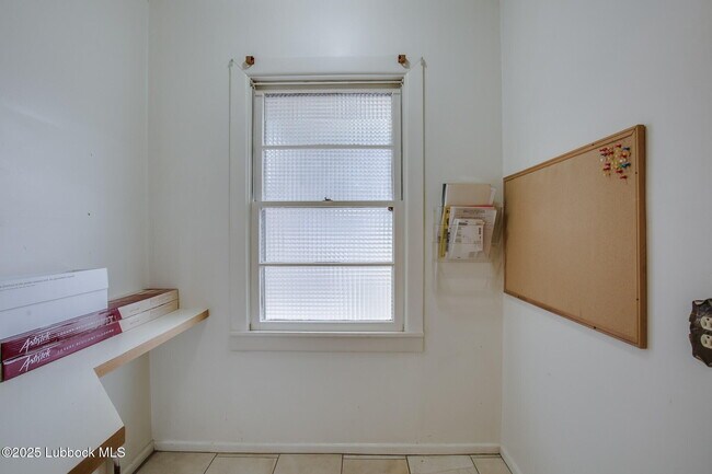 Building Photo - 3608 43rd St