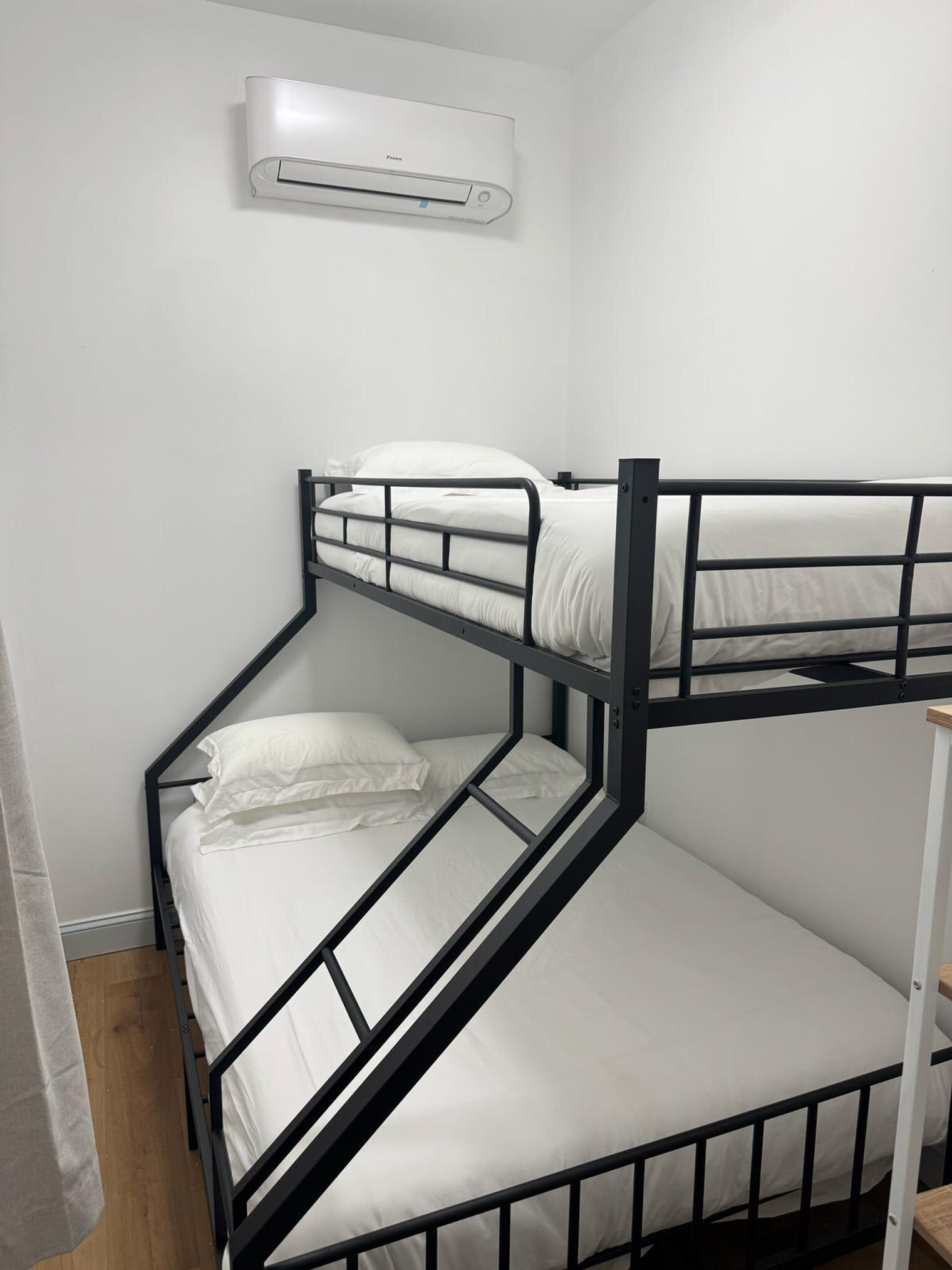 Building Photo - 1384 Ridge Ave