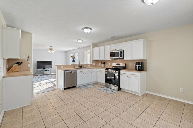 Building Photo - 20807 Carsen Spring Ct