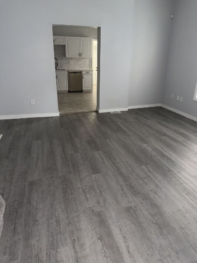 Building Photo - 940 Jefferson Ave