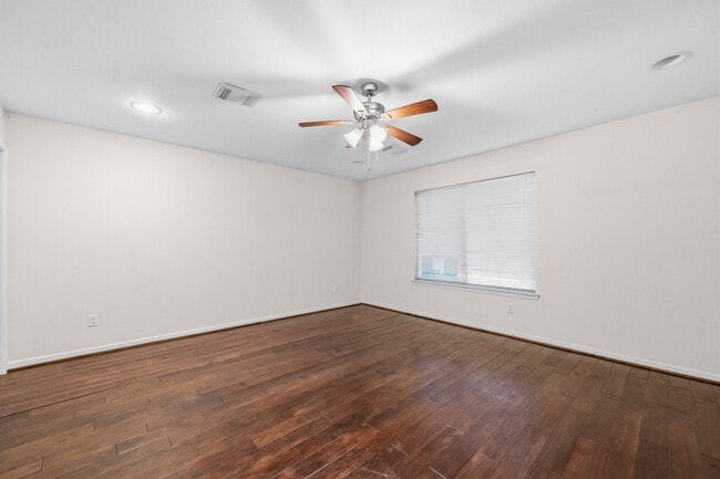 Building Photo - 13619 Braeswest Dr