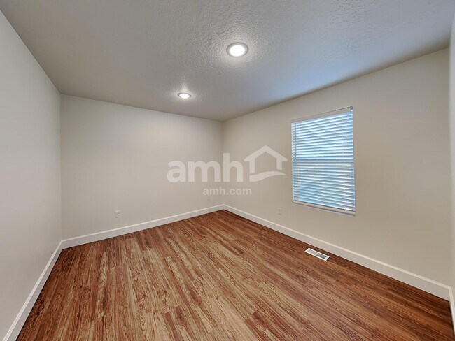 Building Photo - 11128 S Seagrass Dr