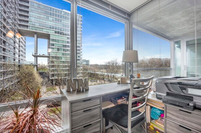 Building Photo - 9725 Woods Dr