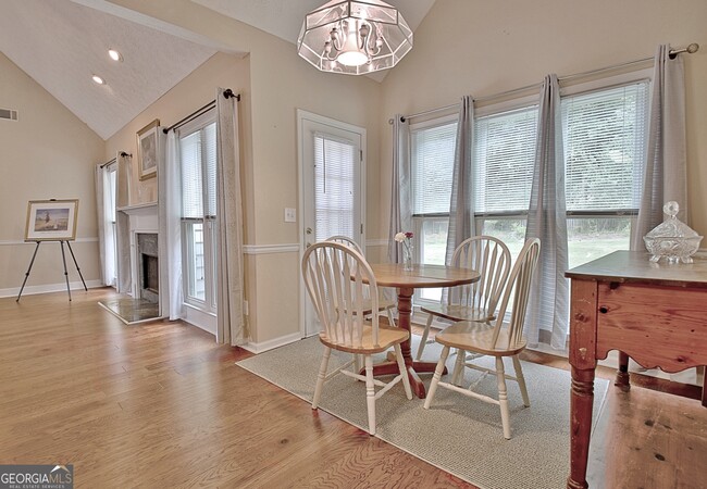 Building Photo - 304 Lamella Ln
