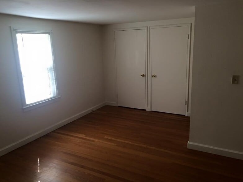 Building Photo - 35 Boston Ave