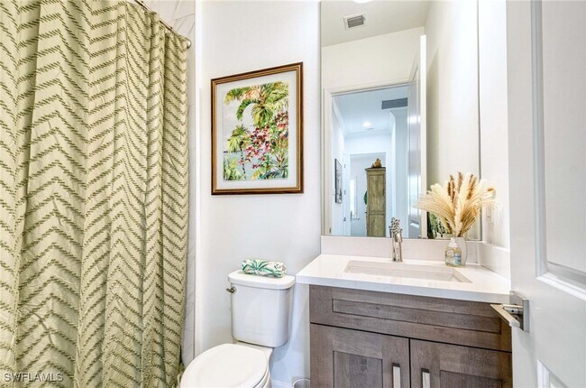 Building Photo - 6984 Saona CT