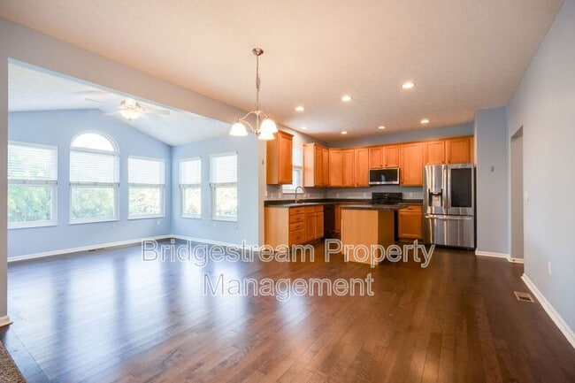 Building Photo - 1875 Prairie Clover Dr