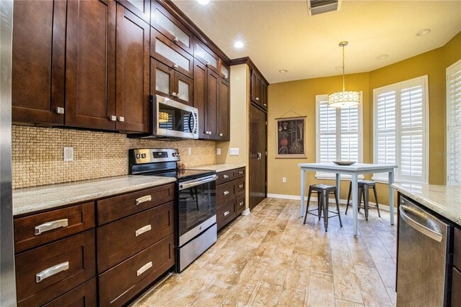 Building Photo - 3234 Stonebridge Trail