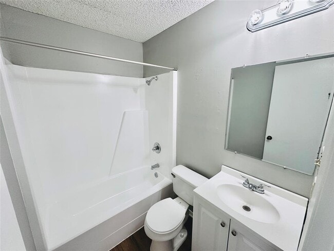 Building Photo - 4901 Merritt Cir