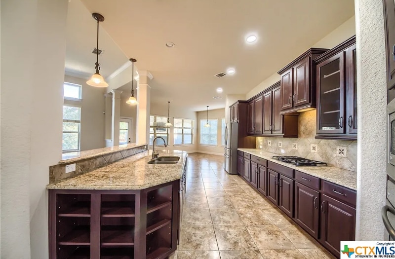 Primary Photo - 11935 Newton Trail