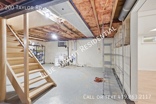 Building Photo - 200 Taylor Rd