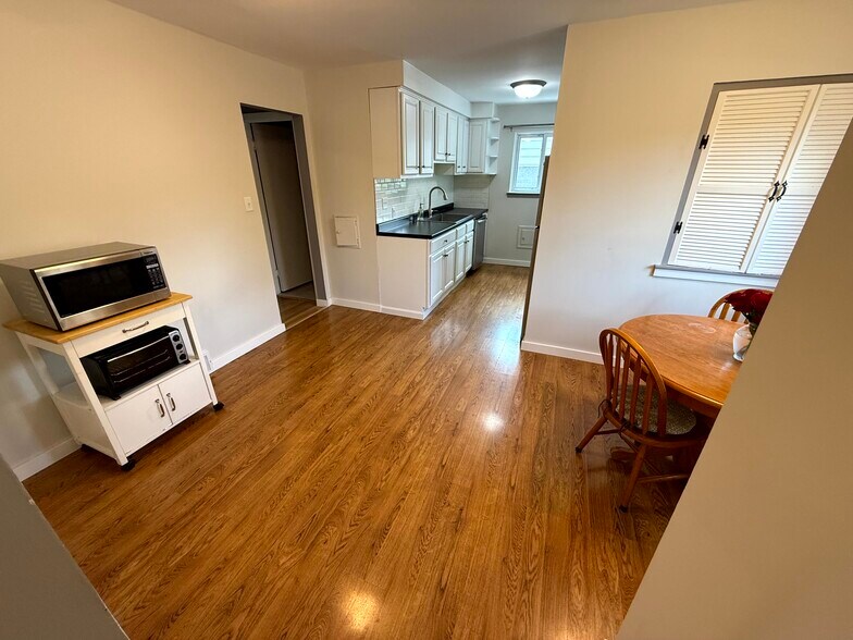 Building Photo - 30915 Beechnut St