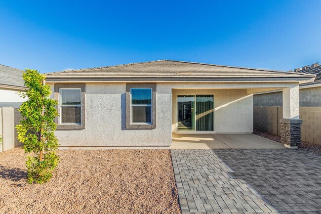 Building Photo - 17824 W Vogel Ave