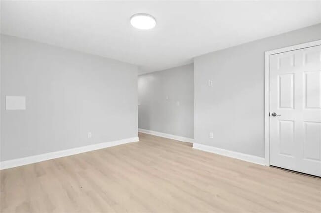 Building Photo - 30 Victoria St