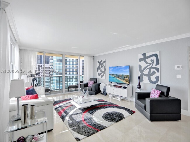 Building Photo - 2501 S Ocean Dr