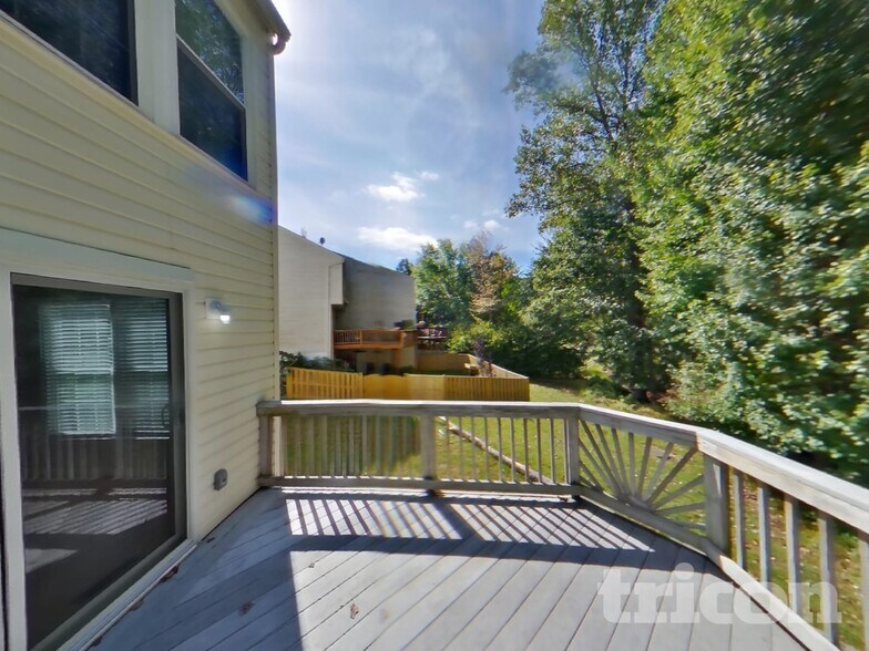 Building Photo - 9851 Bayline Cir