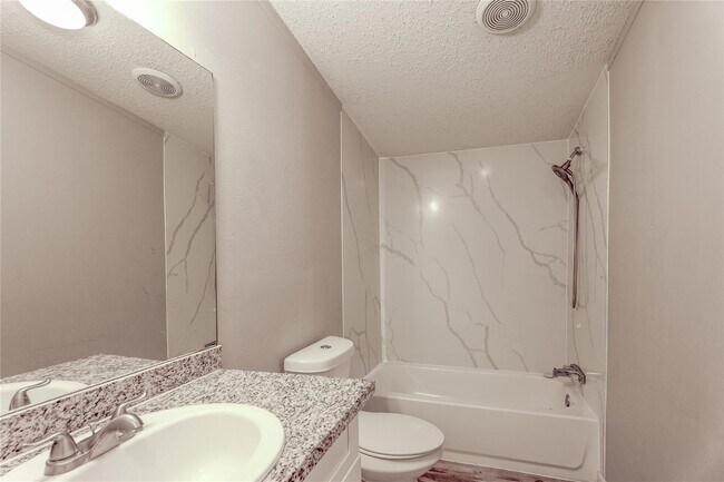 Building Photo - 9824 Stone Ranch Blvd
