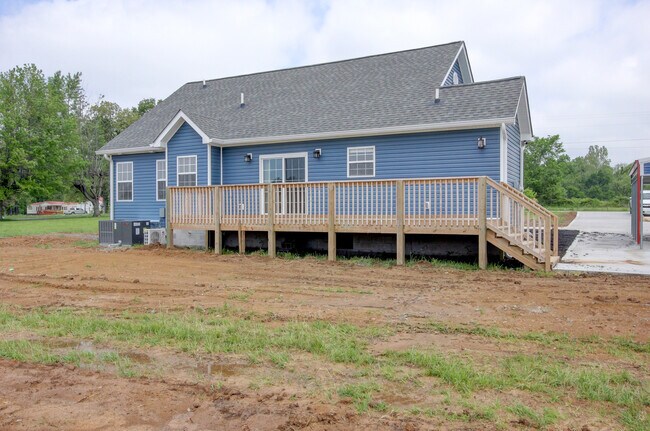 Building Photo - 5821 Highland Lick Rd