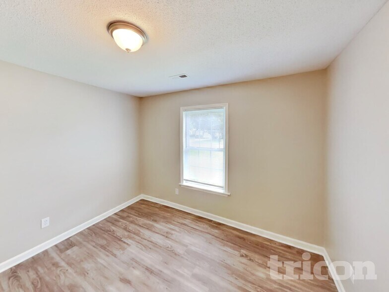 Building Photo - 3589 Bent Trace Dr