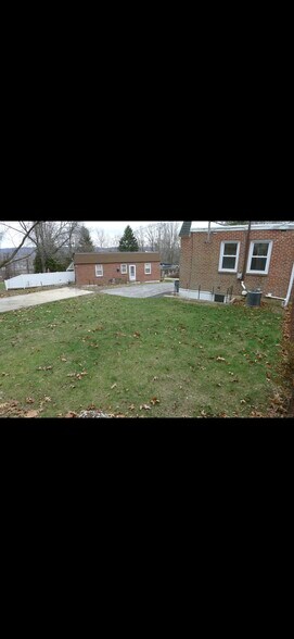 Building Photo - 278 Valley View Road