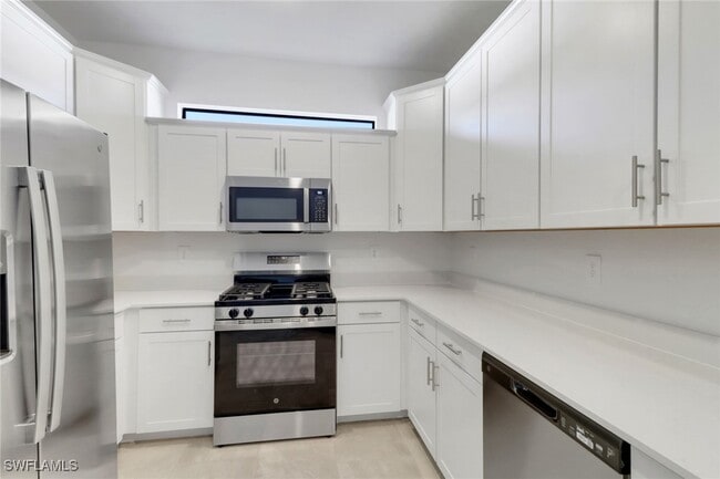 Building Photo - 19588 Hinkley Dr