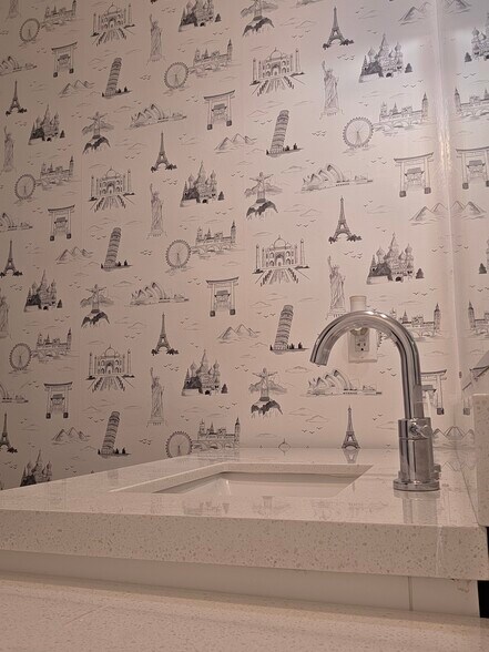 Building Photo - 11260 College Ave