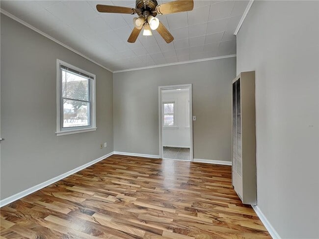 Building Photo - 52 22nd Ave NE