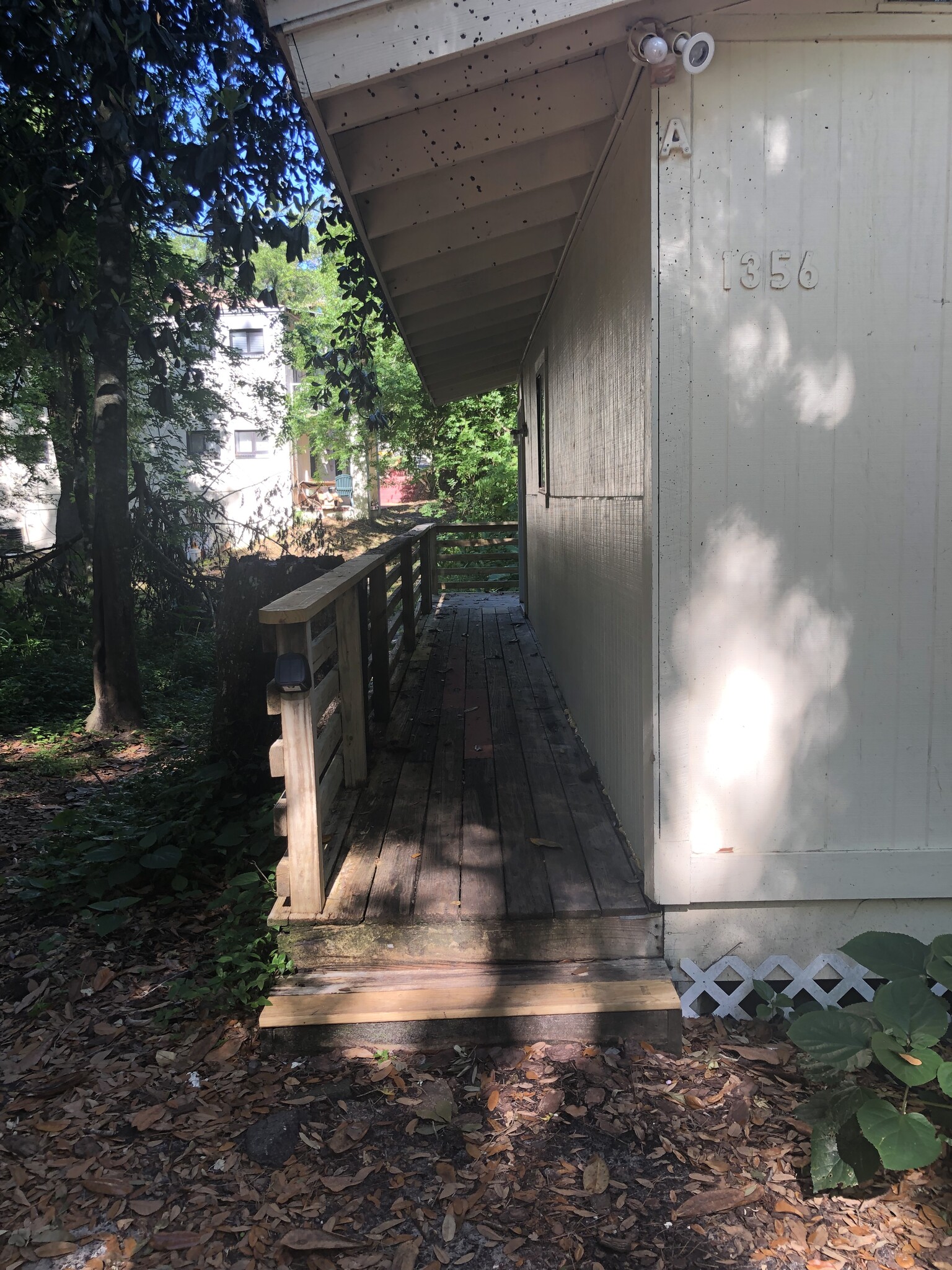 Building Photo - 1356 Linda Ann Dr