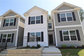 Building Photo - 5816 Brambleberry Way