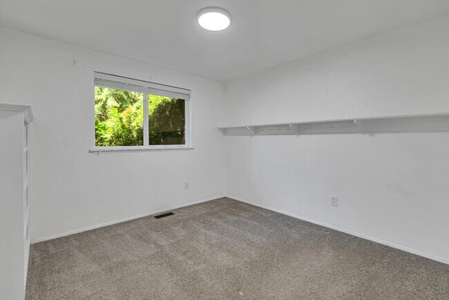 Building Photo - 7401 56th Ave Ct NW