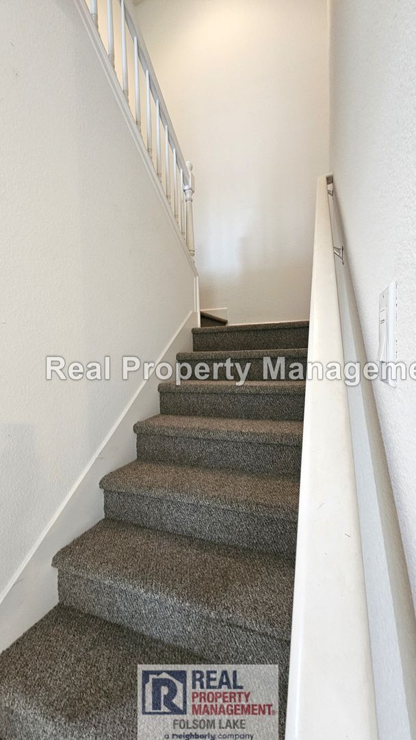 Building Photo - 3 Bed 3 Bath + Loft | EV Charger | Large Private Patio | Rivage in the Parkway