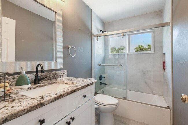 Building Photo - 19426 Sandy Springs Cir