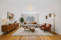 Building Photo - Gorgeous apartment near Cheesman Park!