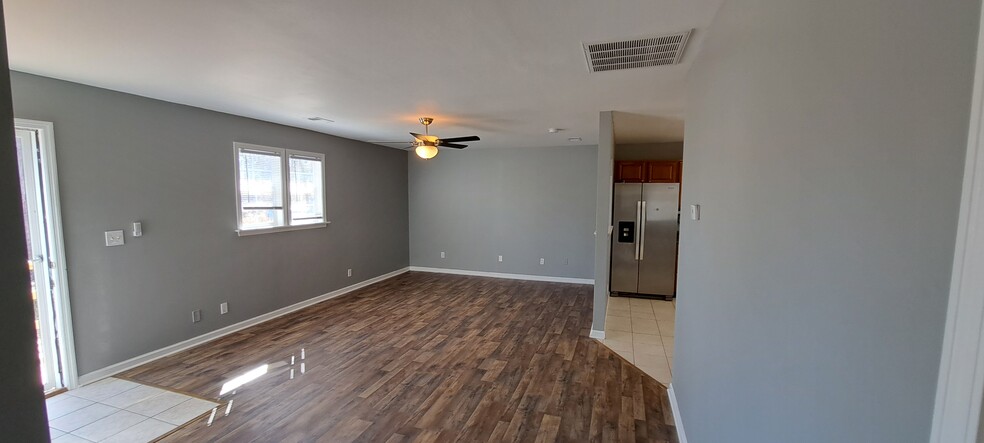 Living Room 4 - 1328 Quail Ridge Loop NE