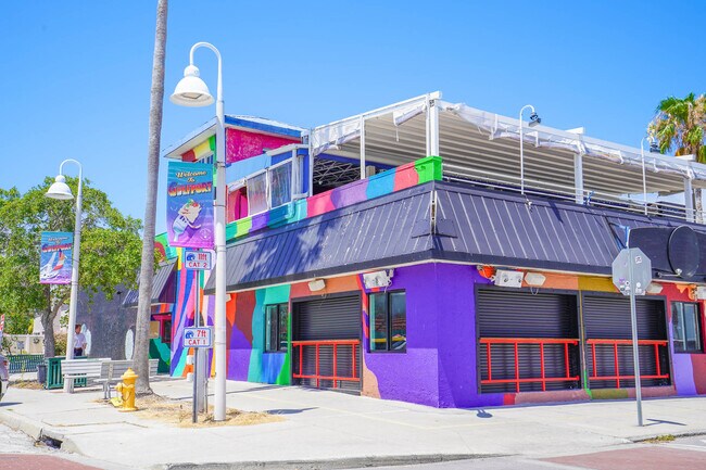 Building Photo - 1826 58th St S