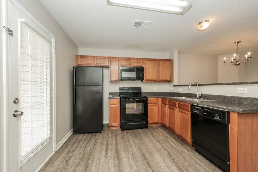 Building Photo - 8023 Logan Dr