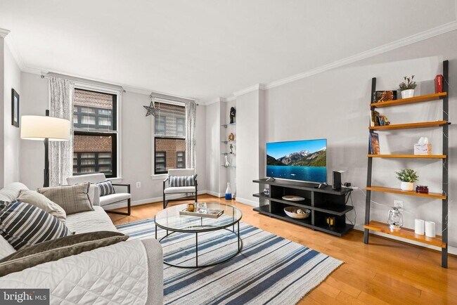 Building Photo - 631 D St NW