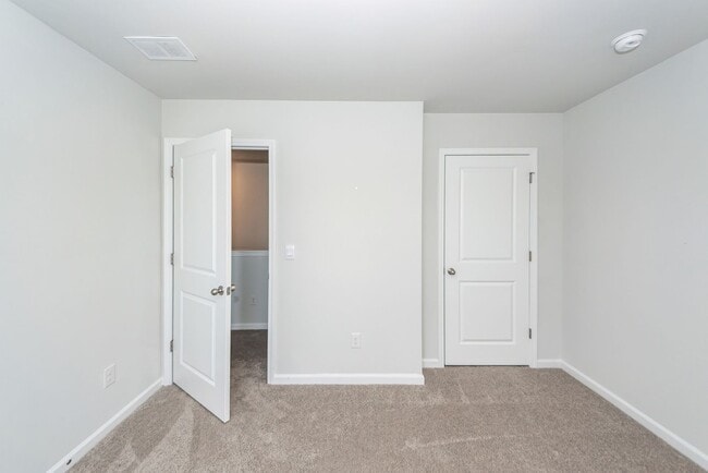 Building Photo - 4 Bedroom, 2.5 Bathroom Home in Carolina Groves - Moncks Corner