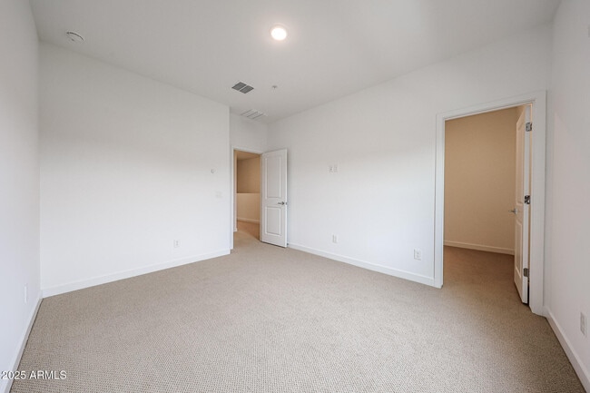 Building Photo - 2837 W Eagle Talon Trail