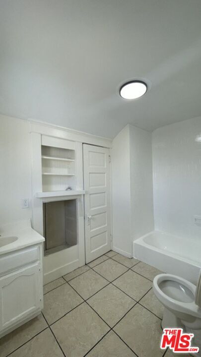 Building Photo - 4815 Normandie Ave