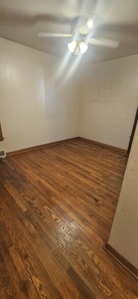 Building Photo - 1236 Dewey Ave