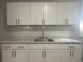 Building Photo - 8 Rutgers Ave