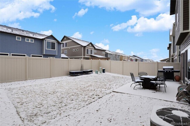 Building Photo - Beautiful 4 Bedroom Home in First Creek Av...