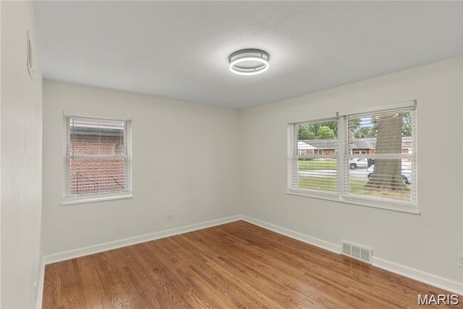 Building Photo - 5100 Kingwood Dr