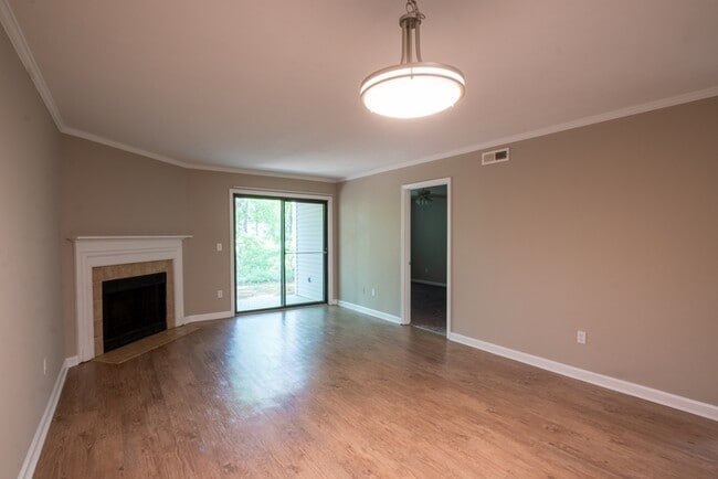 Building Photo - 3201 Tanager Ct
