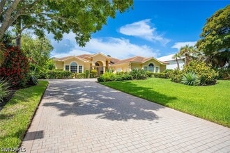 Building Photo - 25820 Creekbend Dr