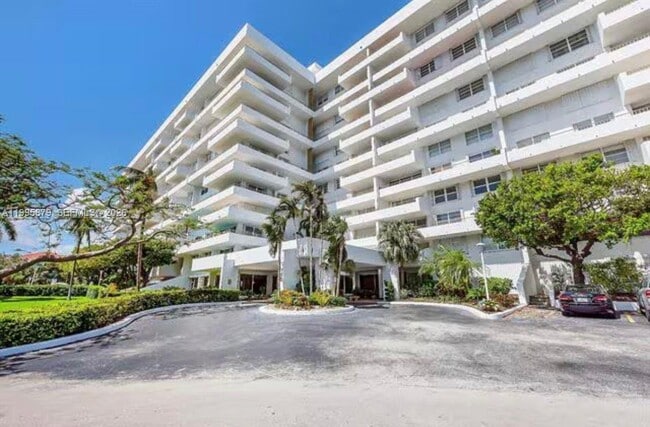 Building Photo - 155 Ocean Ln Dr