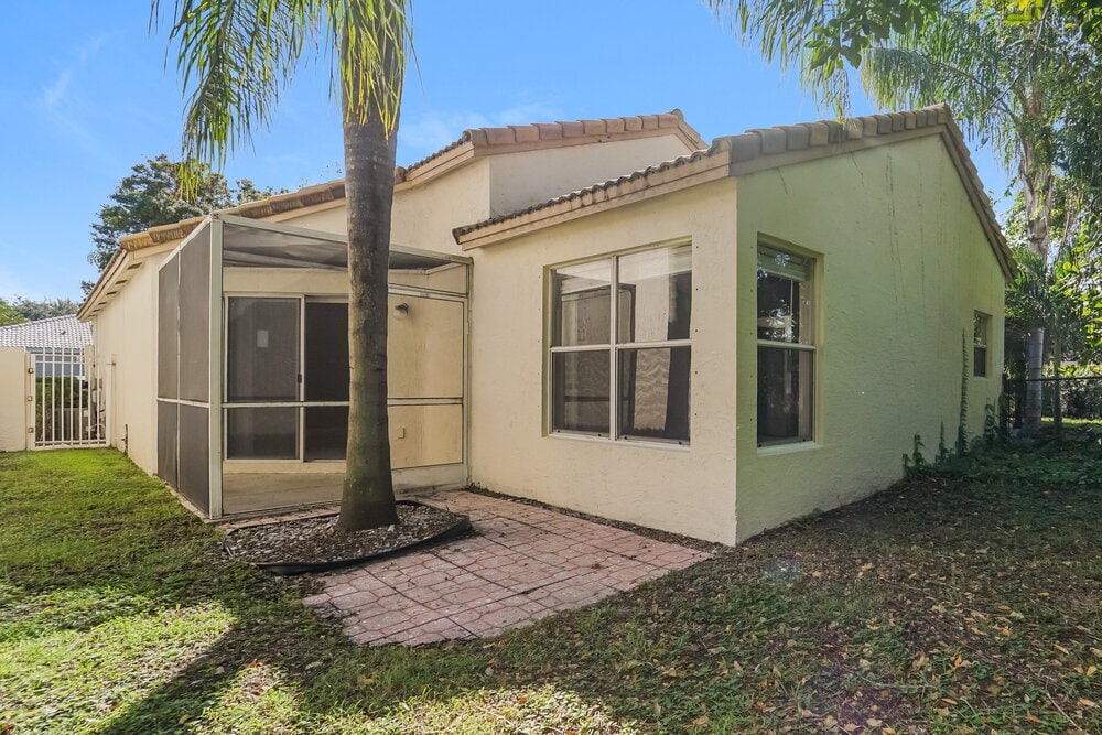 Building Photo - 5841 Eagle Cay Ln