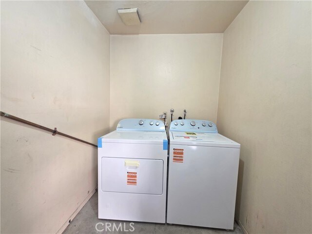 Building Photo - 14839 Sherman Way