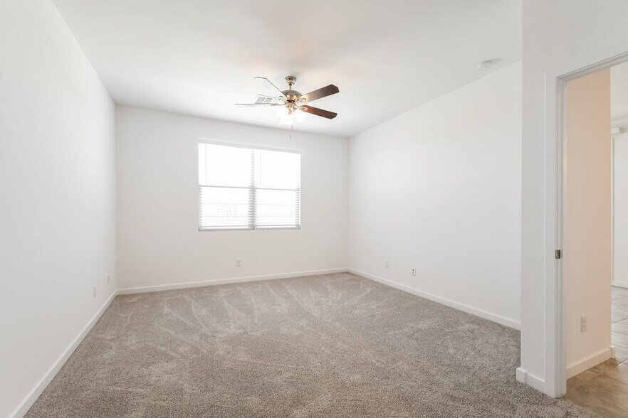 Building Photo - 25320 N 144th Dr